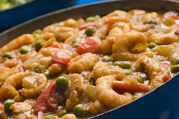 Креветки с красным перцем в соусе из кокосового молока с карри (Panang Kung)