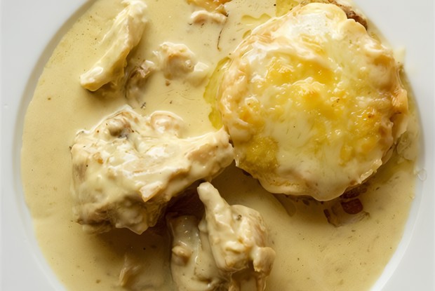 Кролик в белом соусе