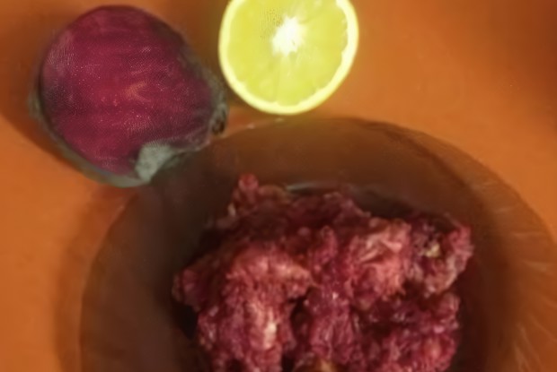 Крылышки в свекольно-апельсиновом соусе