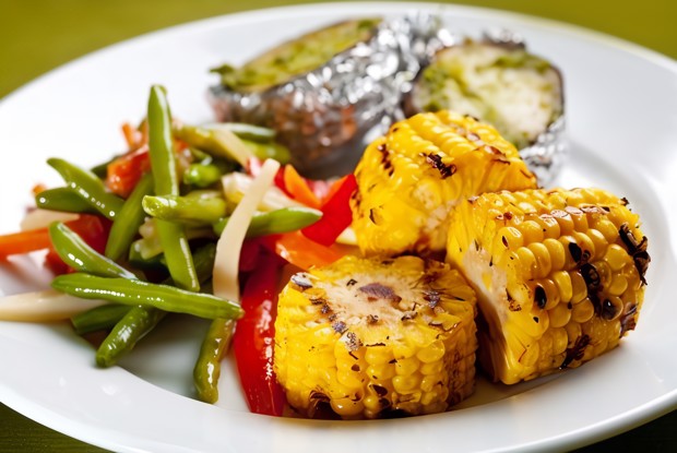 Кукуруза на гриле в остром масле