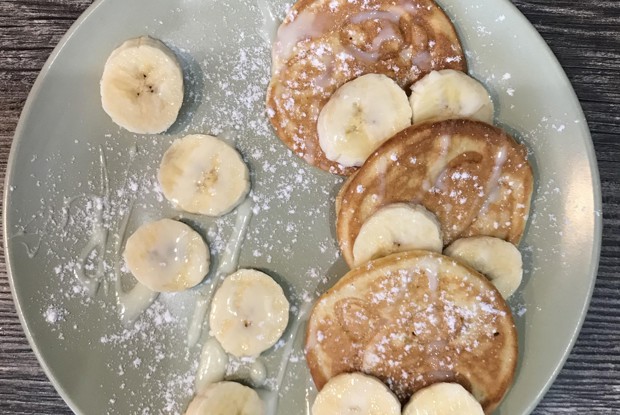 Кукурузные оладьи на сметане