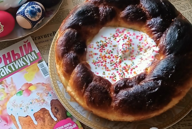 Кулич с творожной начинкой