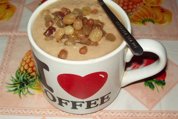 Кунжутная каша с изюмом