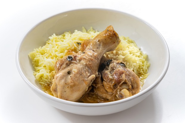 Курица на сковороде