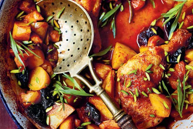 Курица с картофелем и черносливом