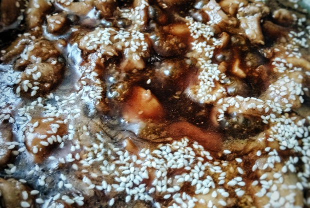 Курица с кунжутом и медом