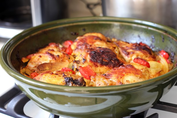 Курица с овощами и куркумой