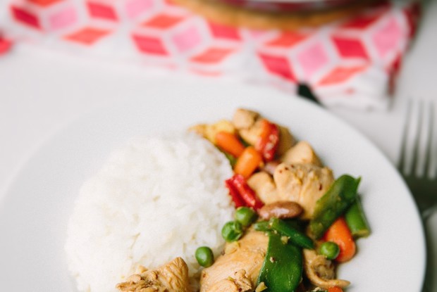 Курица с овощами в соево-медовом соусе