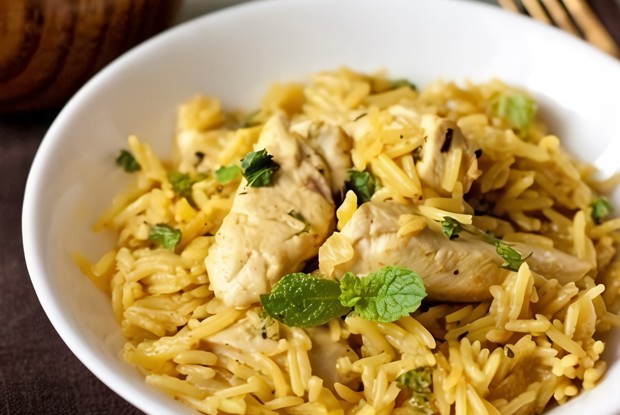 Курица с рисом и карри