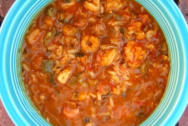 Курица с рисом и овощами по-креольски