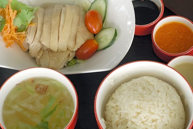 Курица с рисом по-хайнански