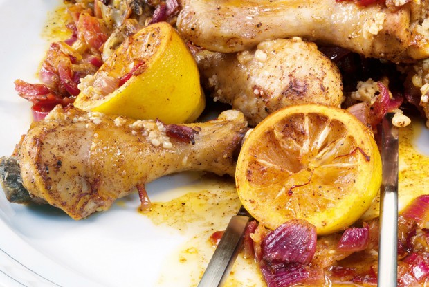 Курица с шафраном и фисташками