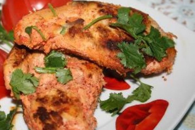 Курица с тандури масала и йогуртовой заправкой
