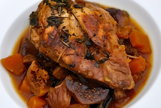 Курица с травами и инжиром