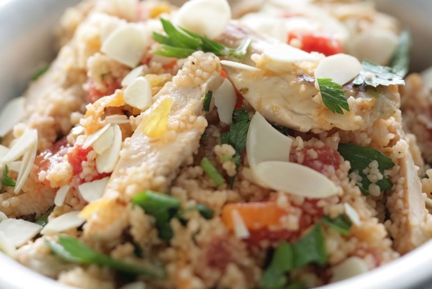 Курица в миндале с кускусом
