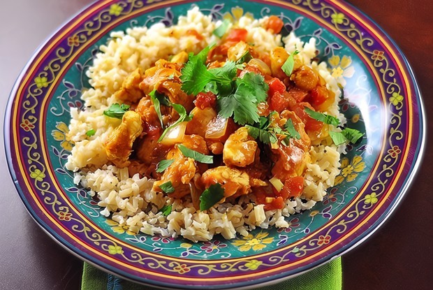 Курица в соусе масала