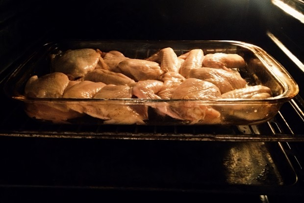 Куриные бедра в медово-горчично-соевом соусе