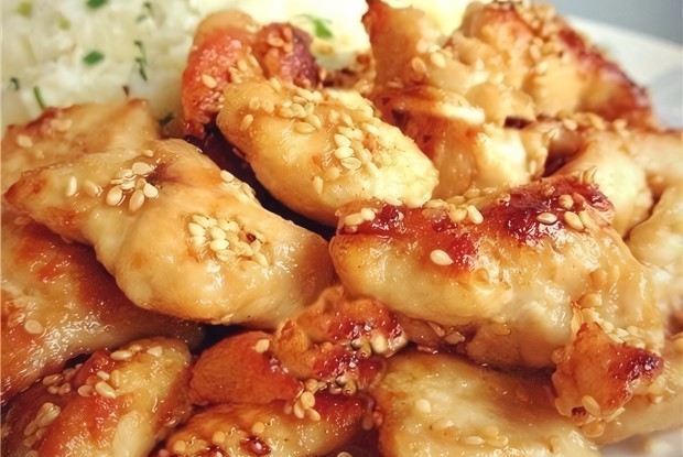 Куриные грудки с медом и кунжутом