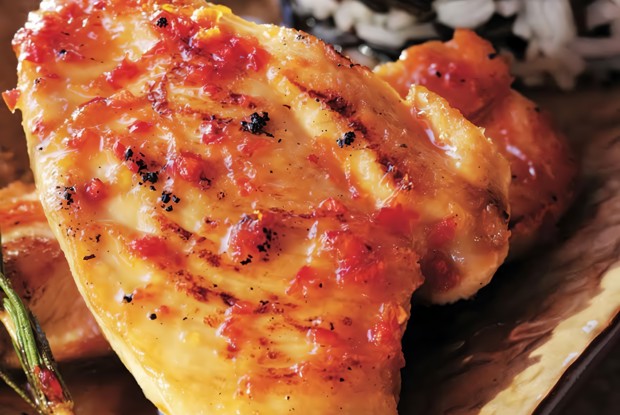 Куриные грудки в соусе путанеска