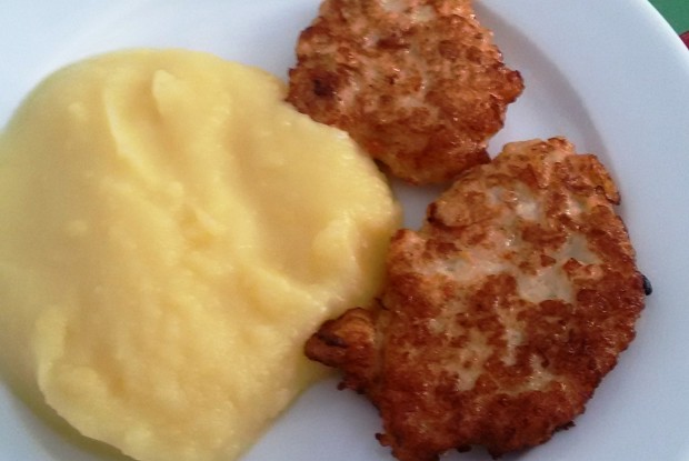 Куриные котлеты с плавленым сыром