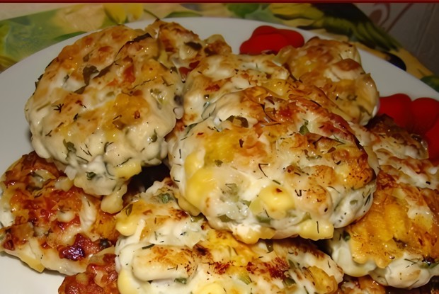 Куриные котлеты с сыром и петрушкой
