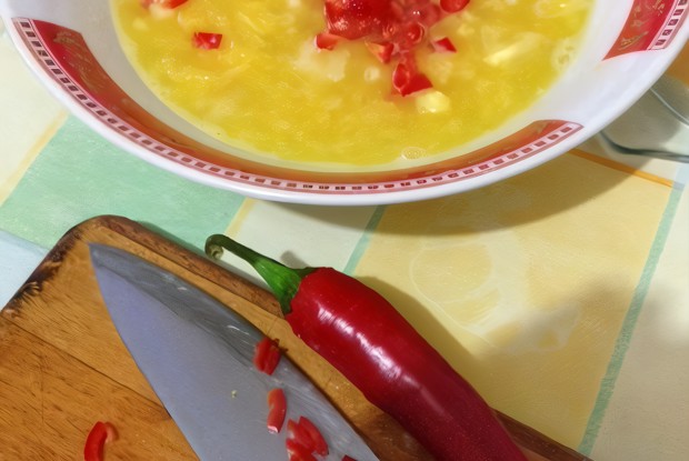 Куриные кусочки в апельсиновом соусе с чили