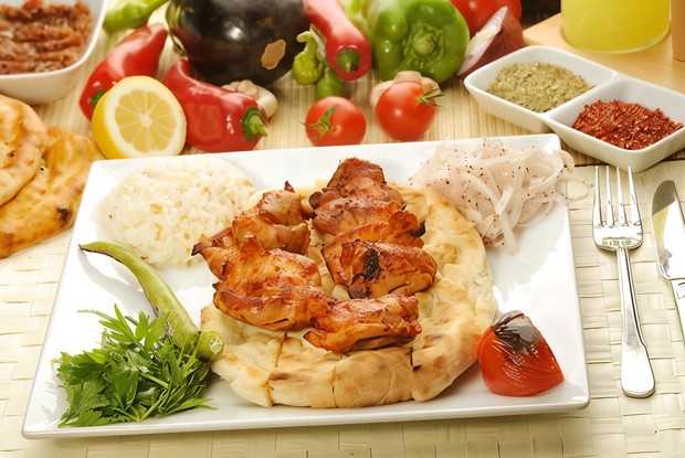 Куриные шашлыки со сметанно-горчичным соусом