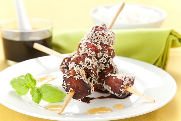 Куриные шашлыки в кунжуте