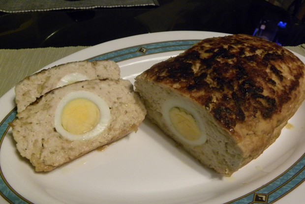 Куриный рулет с яйцом