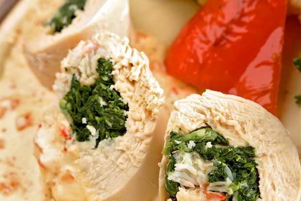 Куриный рулет с крабом