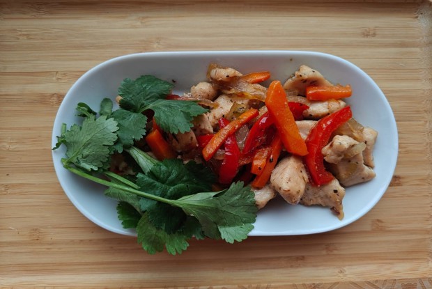 Куриное филе с овощами