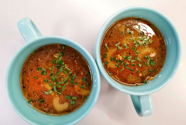 Куриный суп с сельдереем и морковью