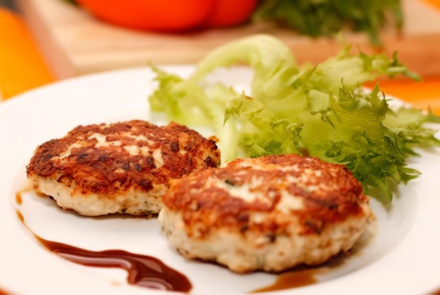 Куриные котлеты со свежими шампиньонами