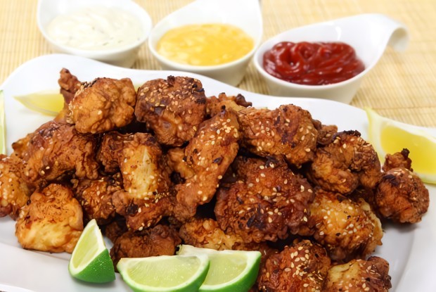 Куриные наггетсы с соусом терияки