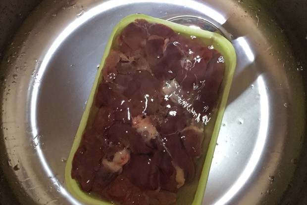 Куриные сердечки в сливочном соусе