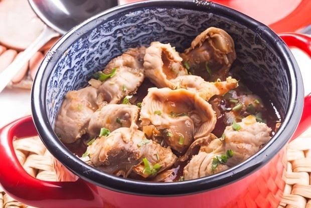 Куриные желудки тушеные с медом