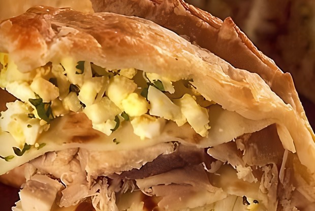 Курник из кефирного теста