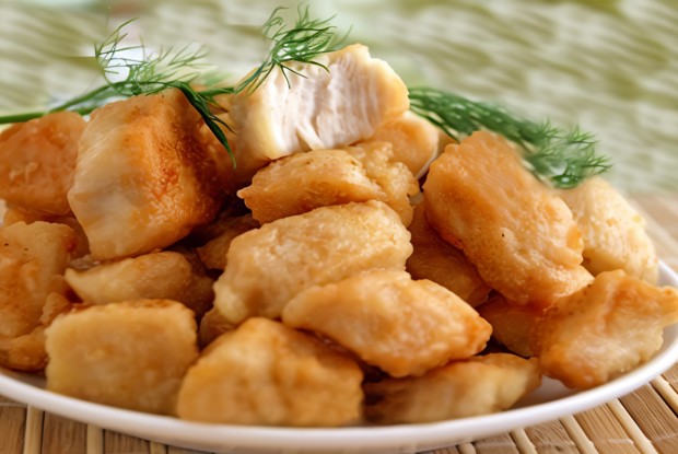 Кусочки курицы, обжаренные в панировке