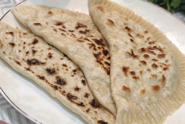 Кутабы с курицей и укропом