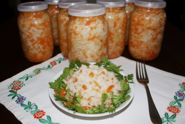 Квашеная капуста в банке