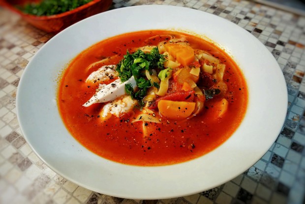 Лагман с курицей и сельдереем