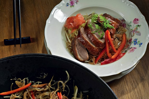 Лапша с утиной грудкой