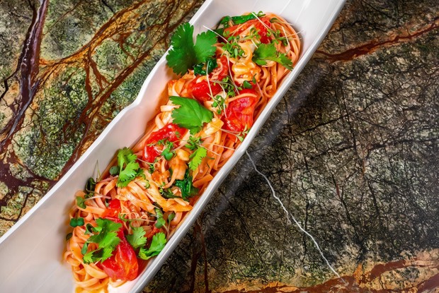 Лапша удон с крабом и соусом кимчи