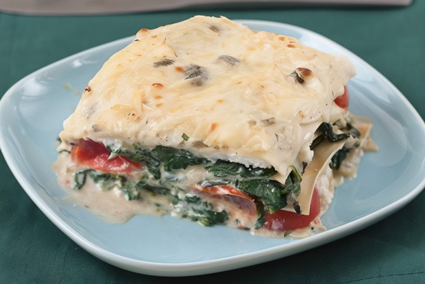 Лазанья с рикоттой, шпинатом и черри