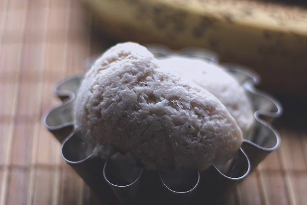 Легкое банановое мороженое с ромом