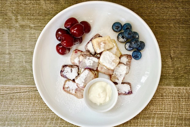 Ленивые вареники с фруктово-ягодной начинкой