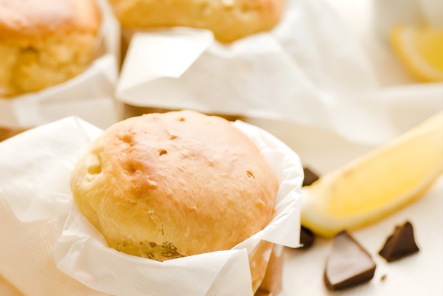 Лимонные маффины с джемом