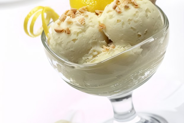 Лимонное мороженое с цедрой