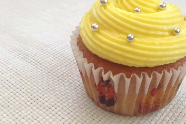 Лимонные капкейки с сырным кремом