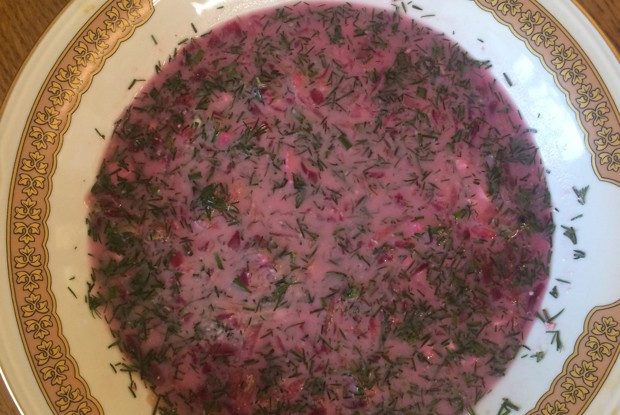 Литовский кефирный суп со свеклой